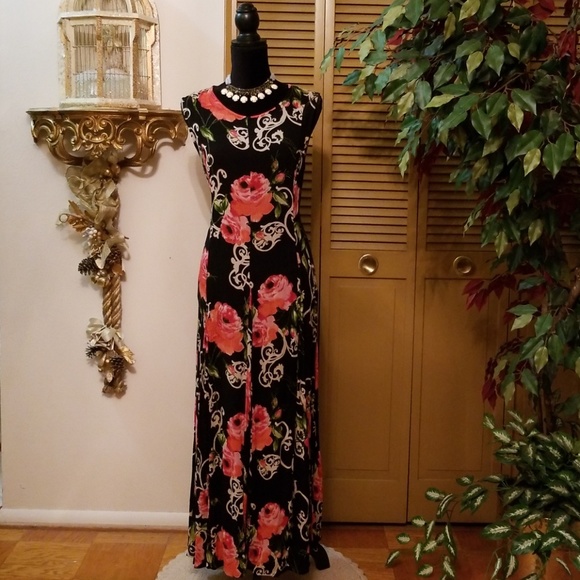 La D' Da Dresses & Skirts - La D' Da Maxi Dress